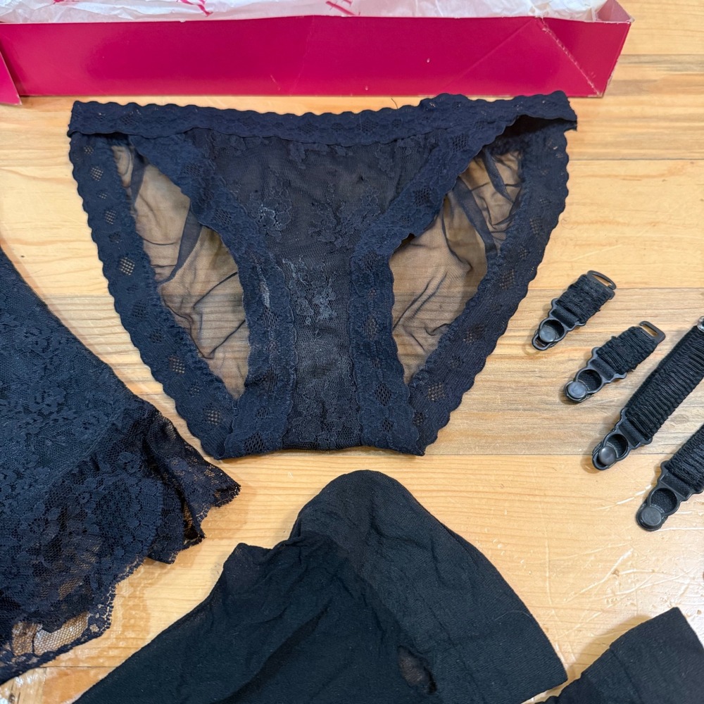 Vintage Frederick's of Hollywood Sheer Black Lace Burlesque Bustier Corset Set - Picture 10 of 14